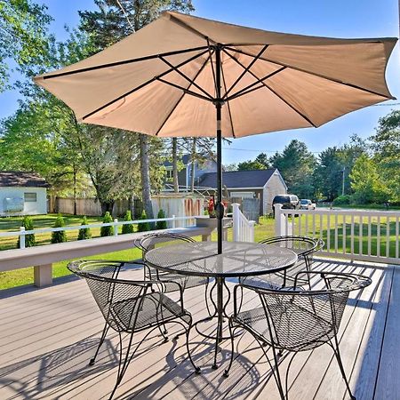 Lake Huron House With Grill And Beach Access! East Tawas Eksteriør billede