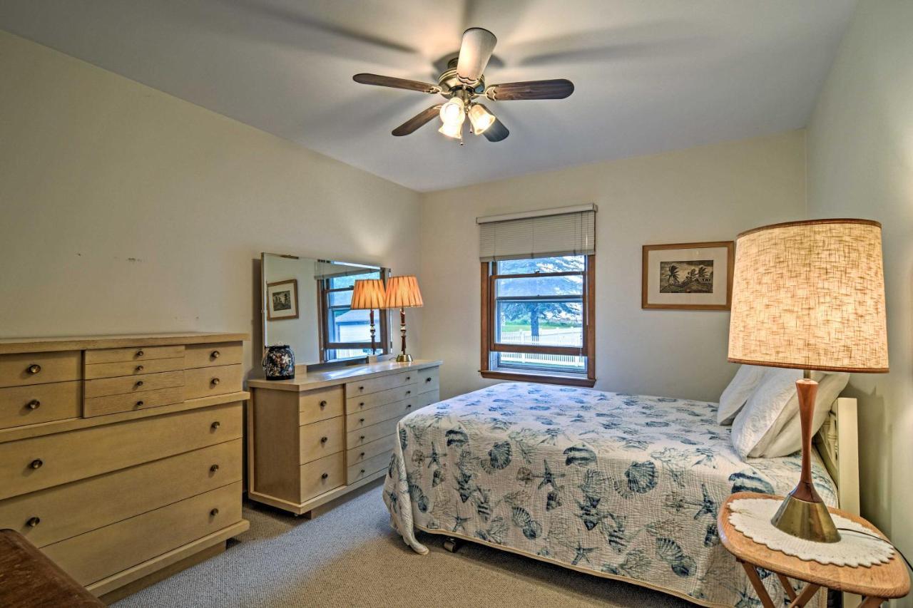 Lake Huron House With Grill And Beach Access! East Tawas Eksteriør billede