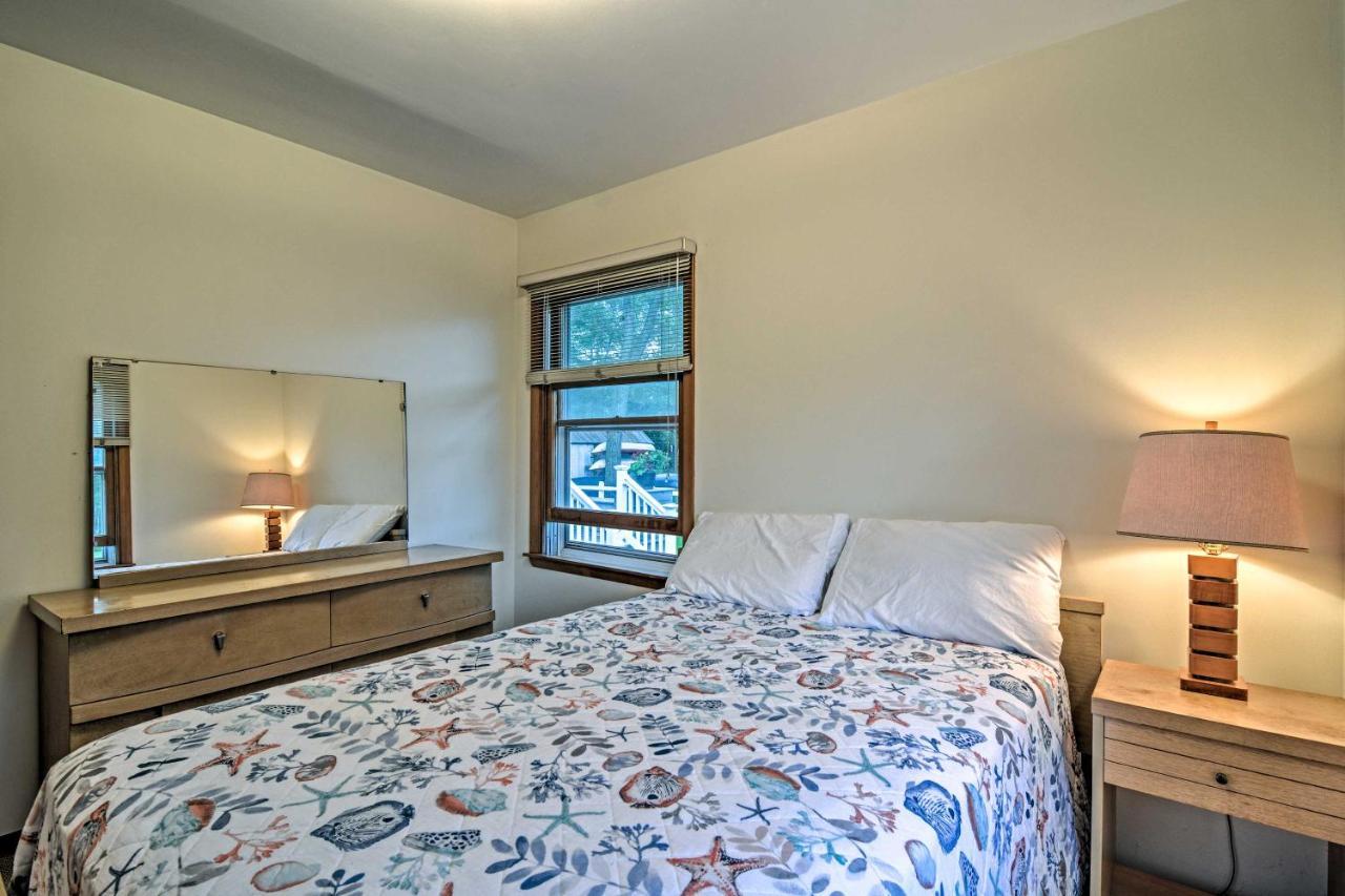 Lake Huron House With Grill And Beach Access! East Tawas Eksteriør billede